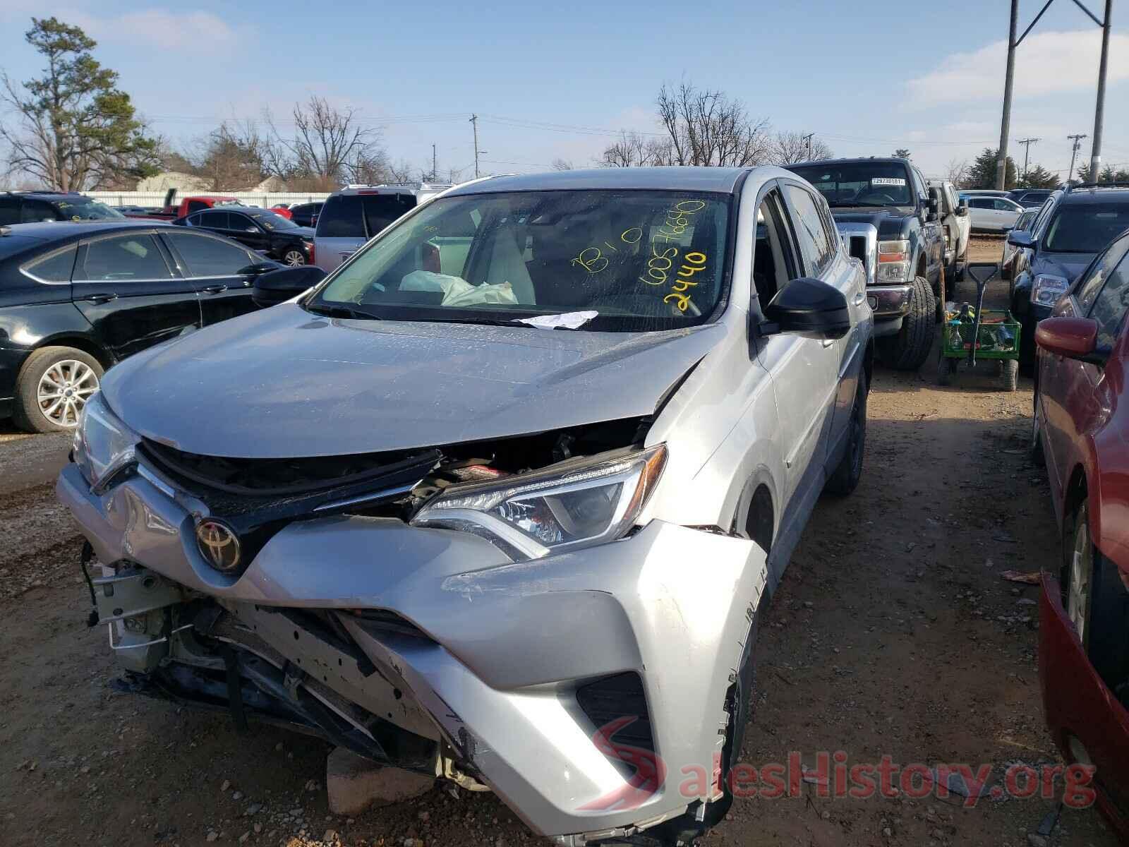 2T3ZFREV7JW462440 2018 TOYOTA RAV4