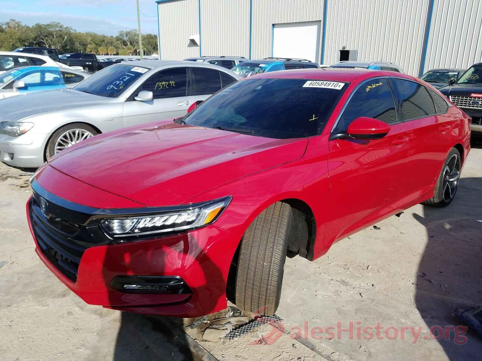 1HGCV1F37JA082957 2018 HONDA ACCORD