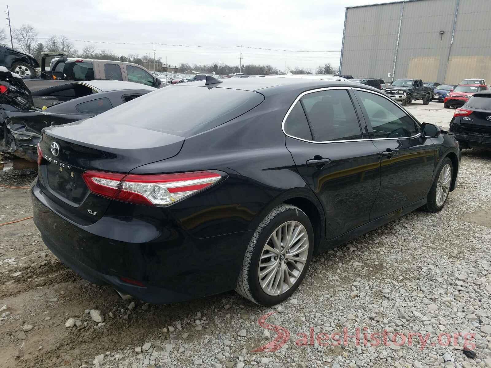 4T1B11HK6JU110753 2018 TOYOTA CAMRY