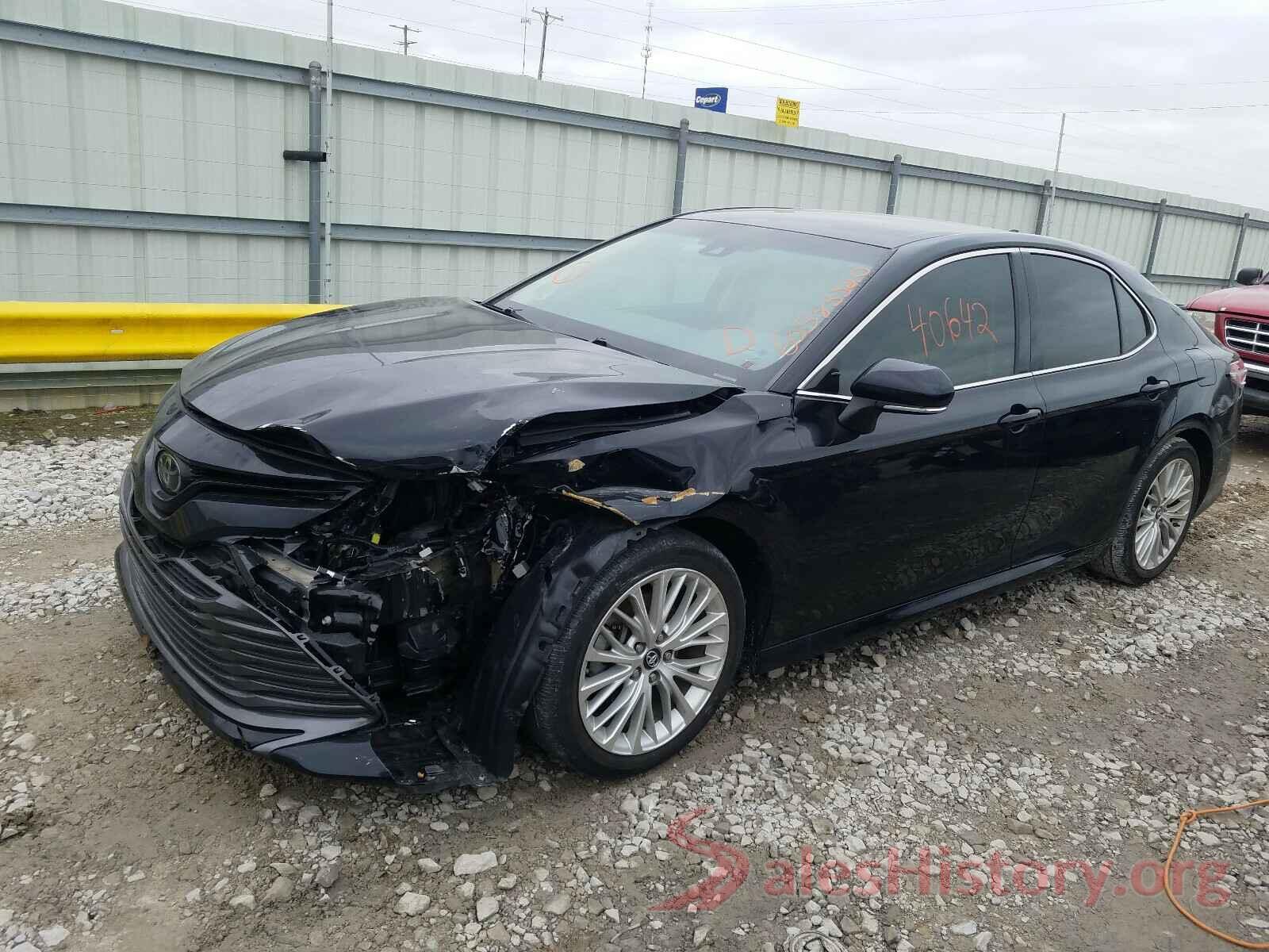 4T1B11HK6JU110753 2018 TOYOTA CAMRY