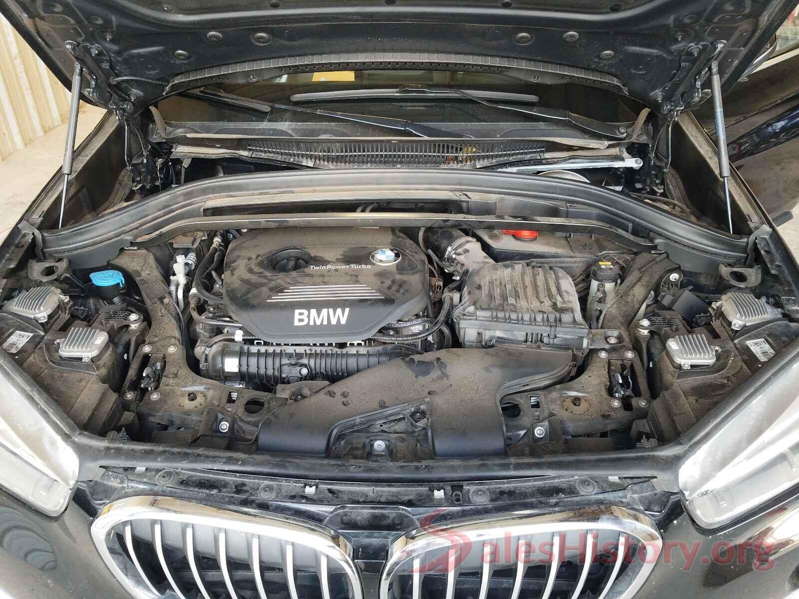 WBXHU7C3XJ5H43281 2018 BMW X1