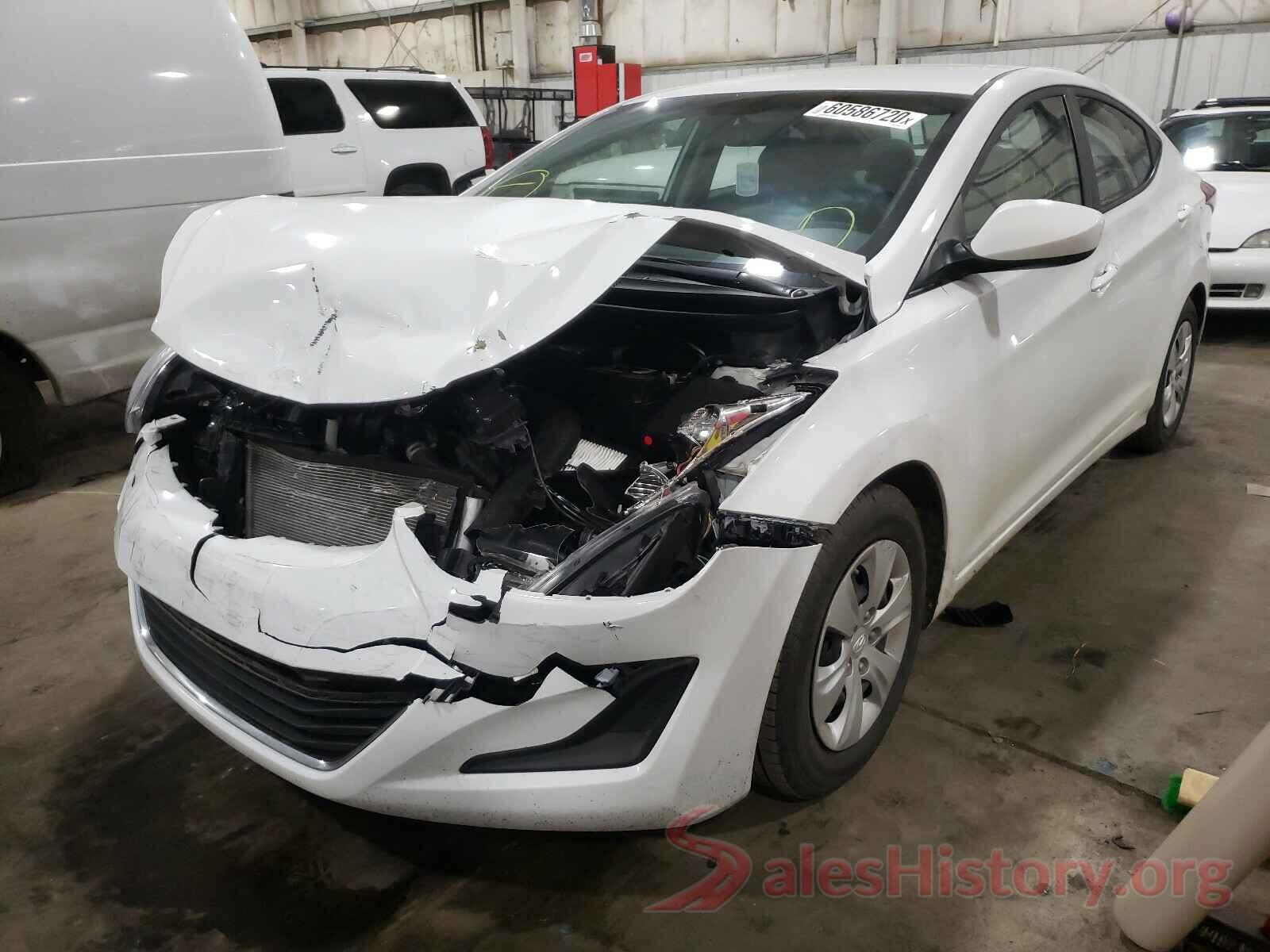 5NPDH4AE1GH773813 2016 HYUNDAI ELANTRA