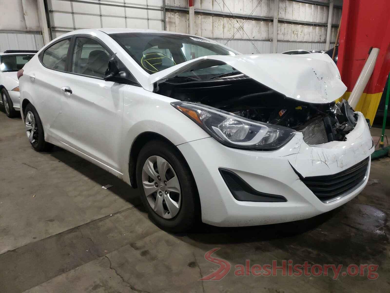 5NPDH4AE1GH773813 2016 HYUNDAI ELANTRA