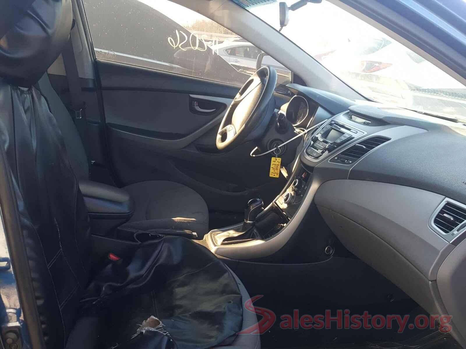 5NPDH4AE8GH736015 2016 HYUNDAI ELANTRA