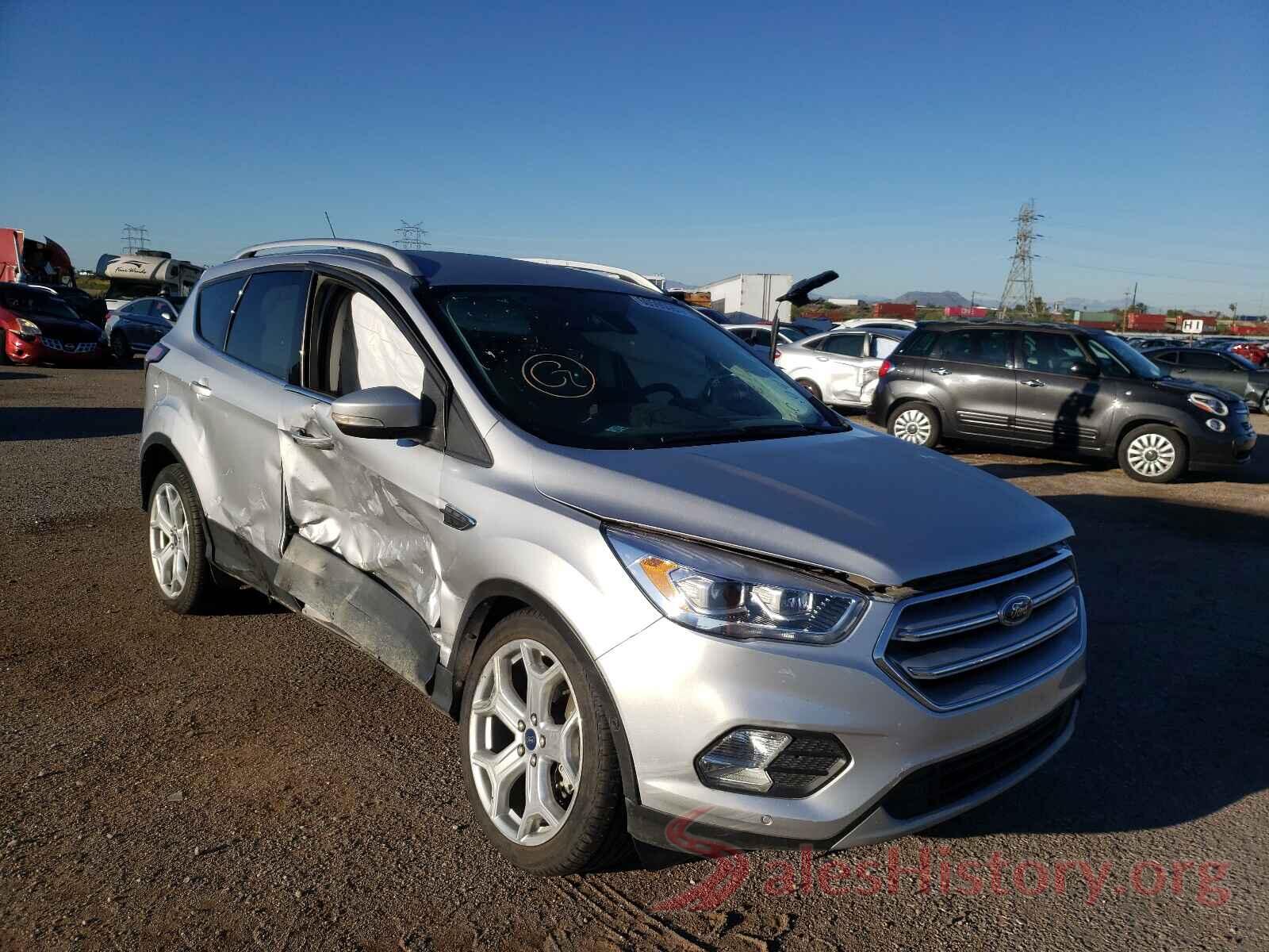 1FMCU0J95JUC09481 2018 FORD ESCAPE