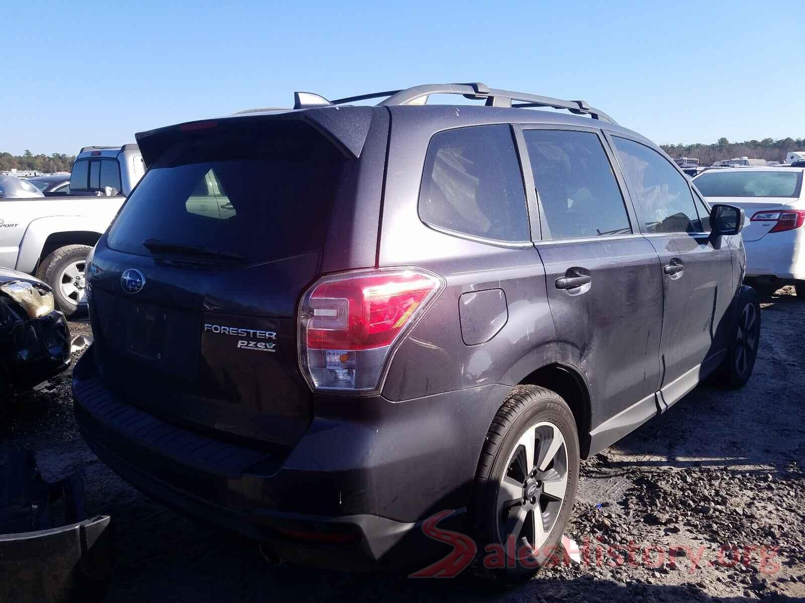 JF2SJARC2HH500488 2017 SUBARU FORESTER