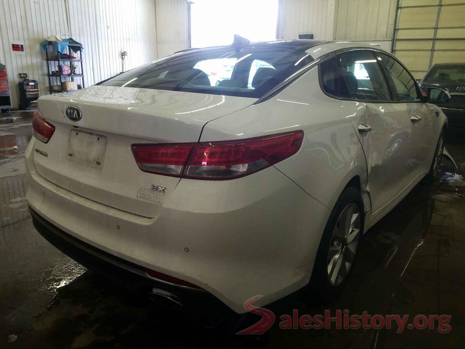 5XXGU4L39JG218275 2018 KIA OPTIMA