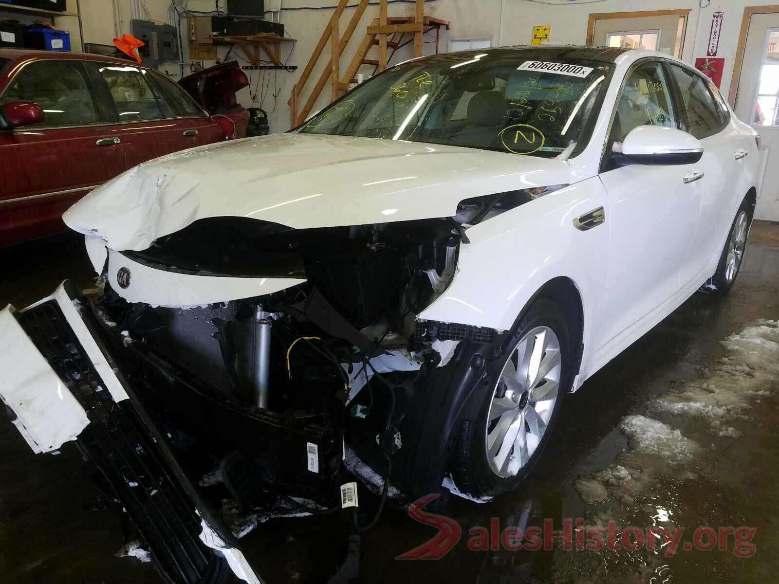 5XXGU4L39JG218275 2018 KIA OPTIMA