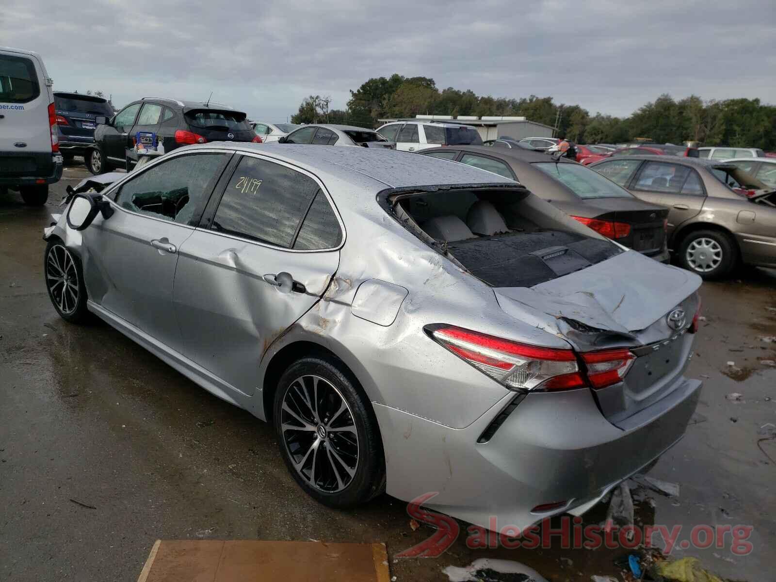 4T1B11HK0JU139035 2018 TOYOTA CAMRY