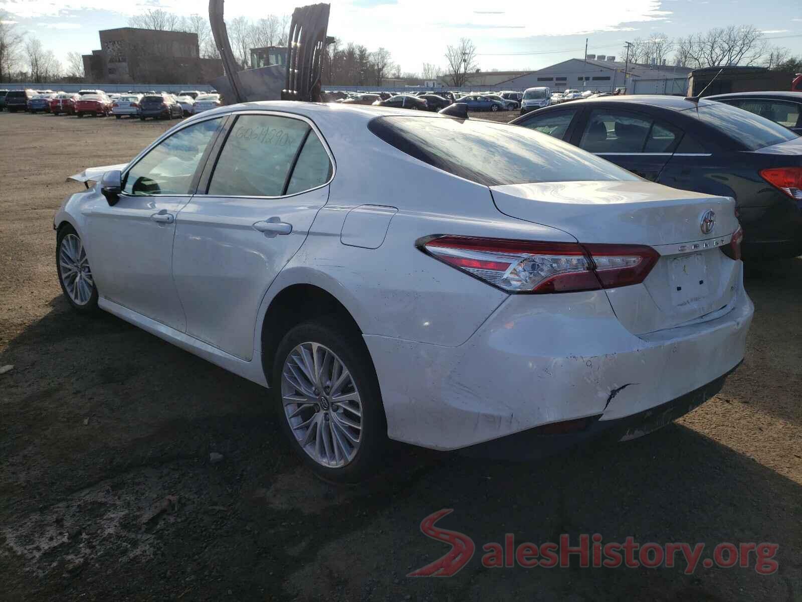 4T1B11HK3JU105896 2018 TOYOTA CAMRY