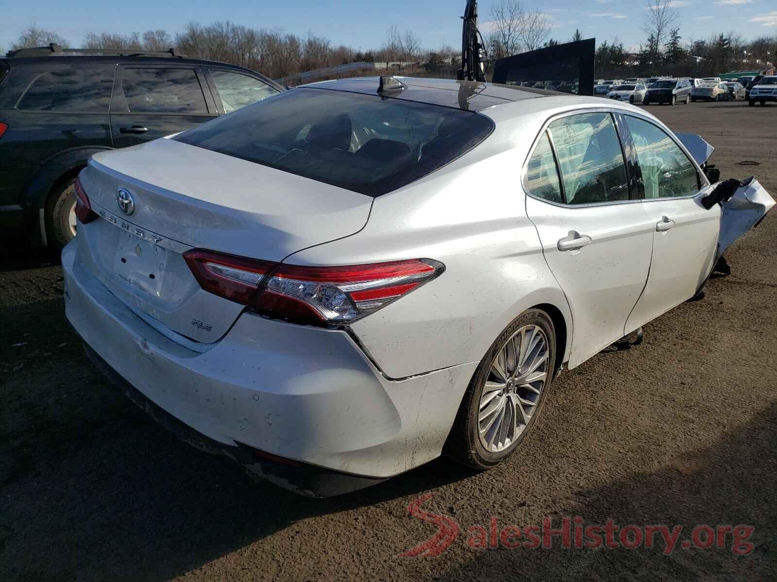 4T1B11HK3JU105896 2018 TOYOTA CAMRY