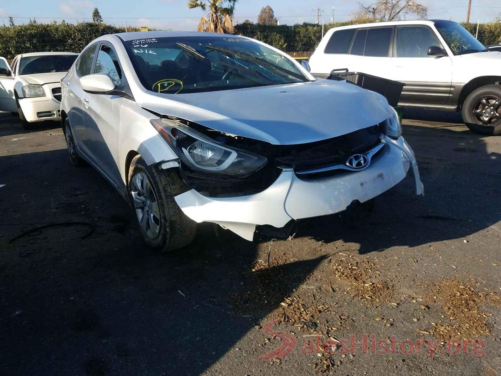 5NPDH4AE3GH717467 2016 HYUNDAI ELANTRA