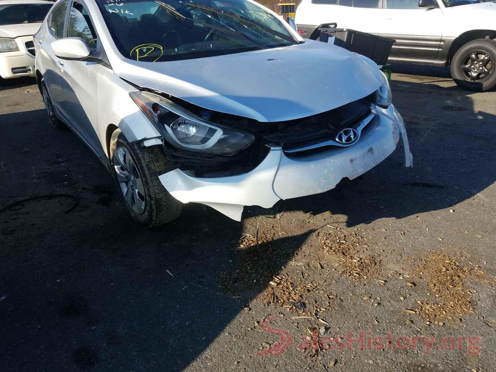 5NPDH4AE3GH717467 2016 HYUNDAI ELANTRA