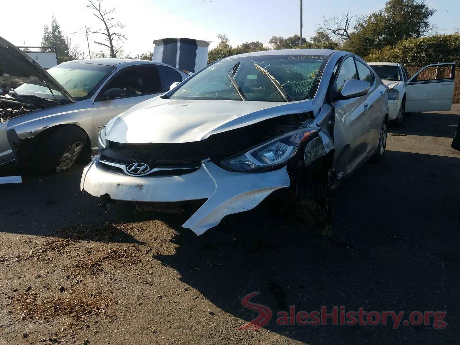 5NPDH4AE3GH717467 2016 HYUNDAI ELANTRA