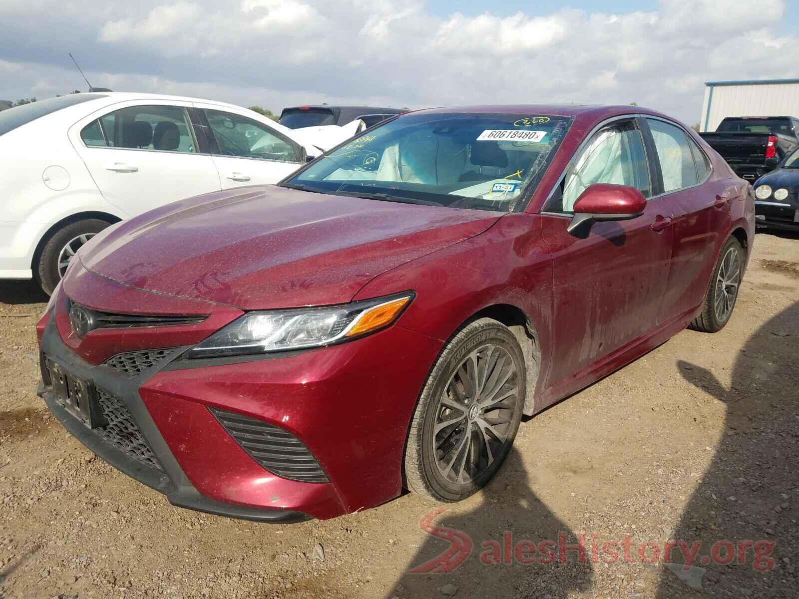 4T1B11HK9JU653157 2018 TOYOTA CAMRY