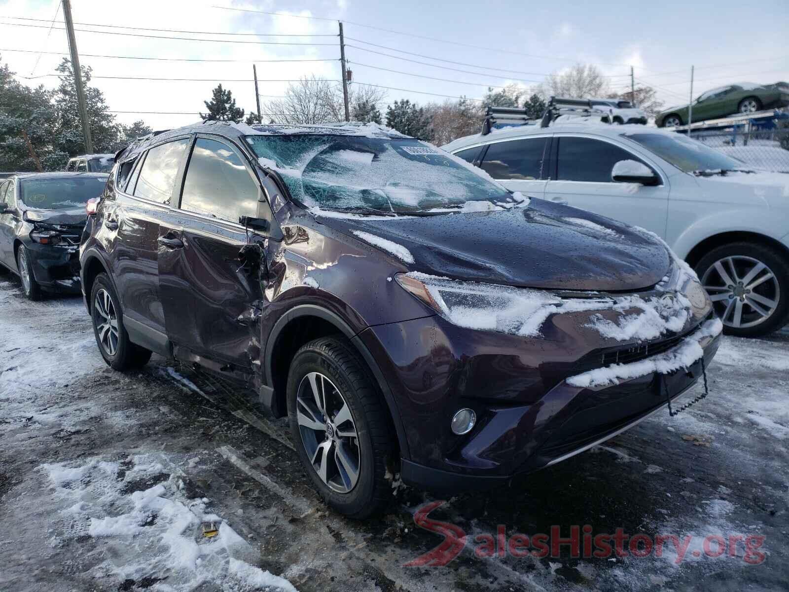 2T3RFREVXHW671505 2017 TOYOTA RAV4