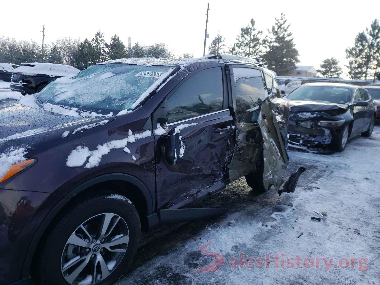 2T3RFREVXHW671505 2017 TOYOTA RAV4