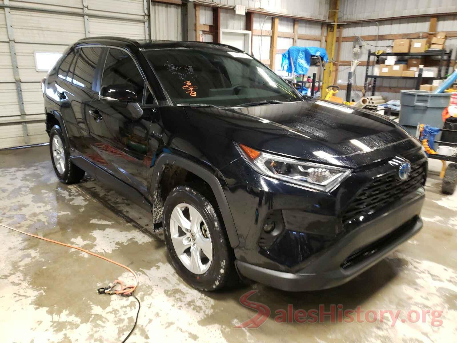 4T3R6RFV3MU013405 2021 TOYOTA RAV4