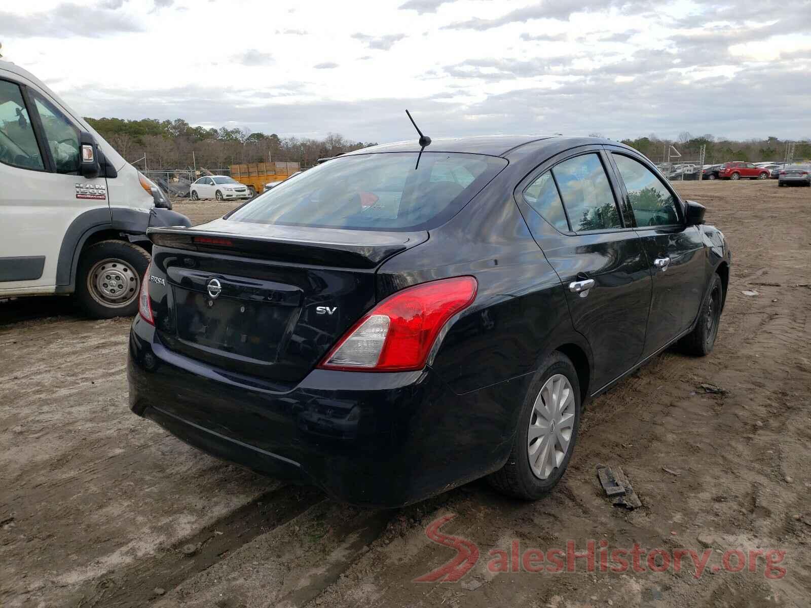 3N1CN7AP0JL815051 2018 NISSAN VERSA