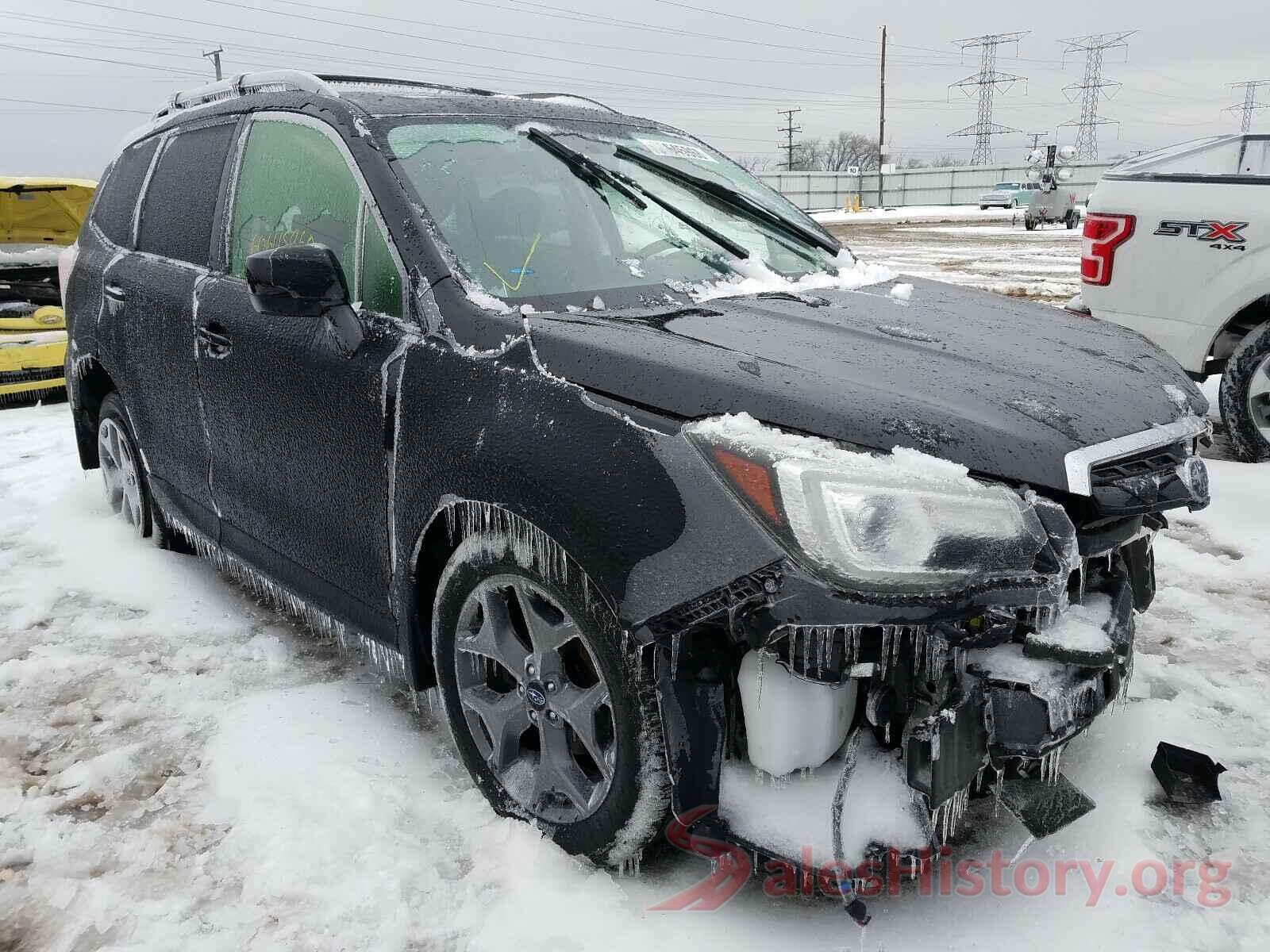 JF2SJAGC9JH570675 2018 SUBARU FORESTER