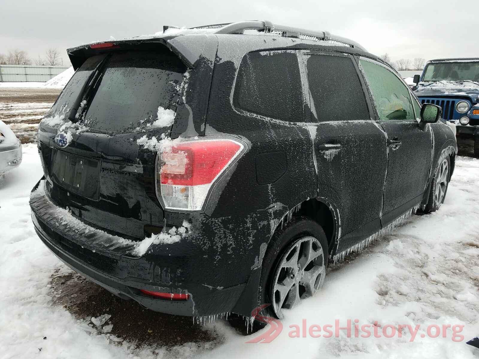 JF2SJAGC9JH570675 2018 SUBARU FORESTER