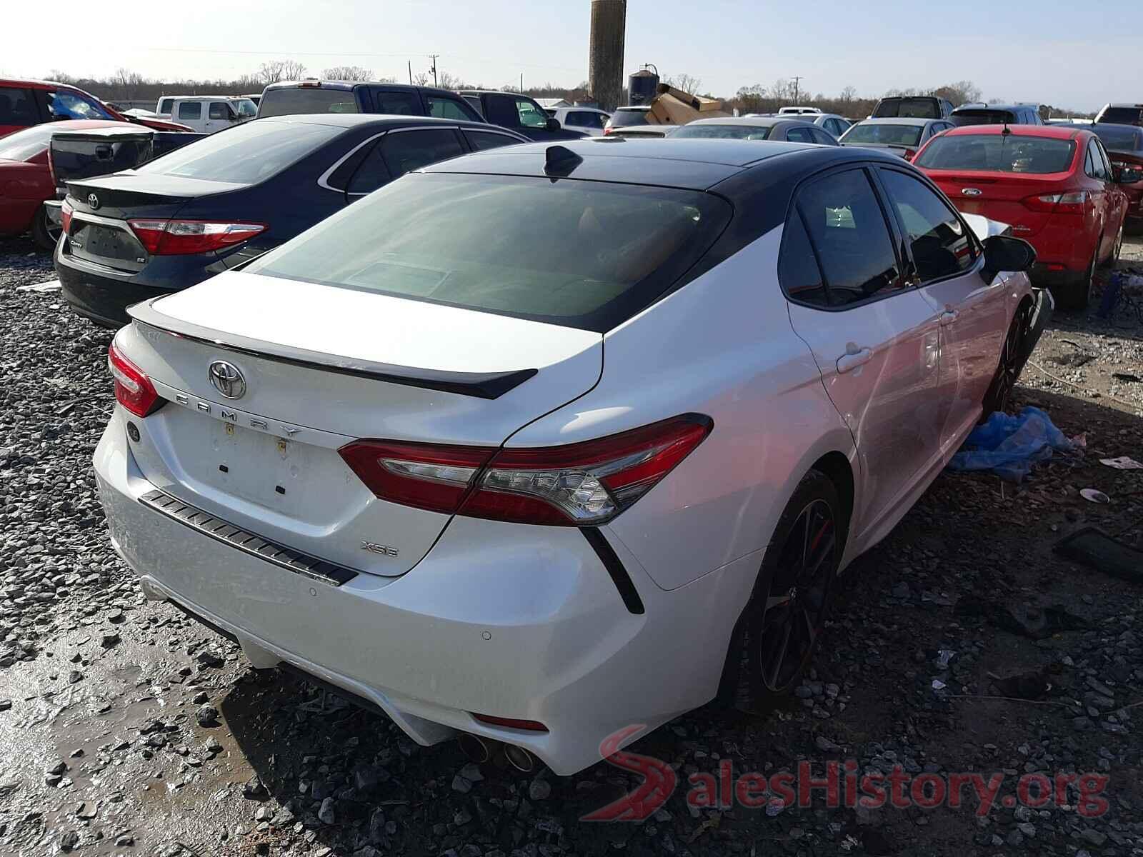 4T1BZ1HK1JU021259 2018 TOYOTA CAMRY