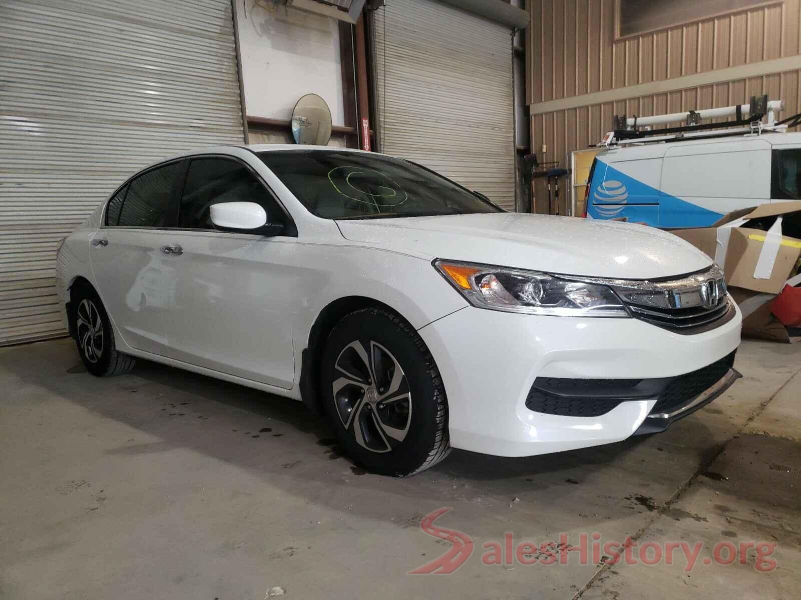 1HGCR2F32HA111897 2017 HONDA ACCORD