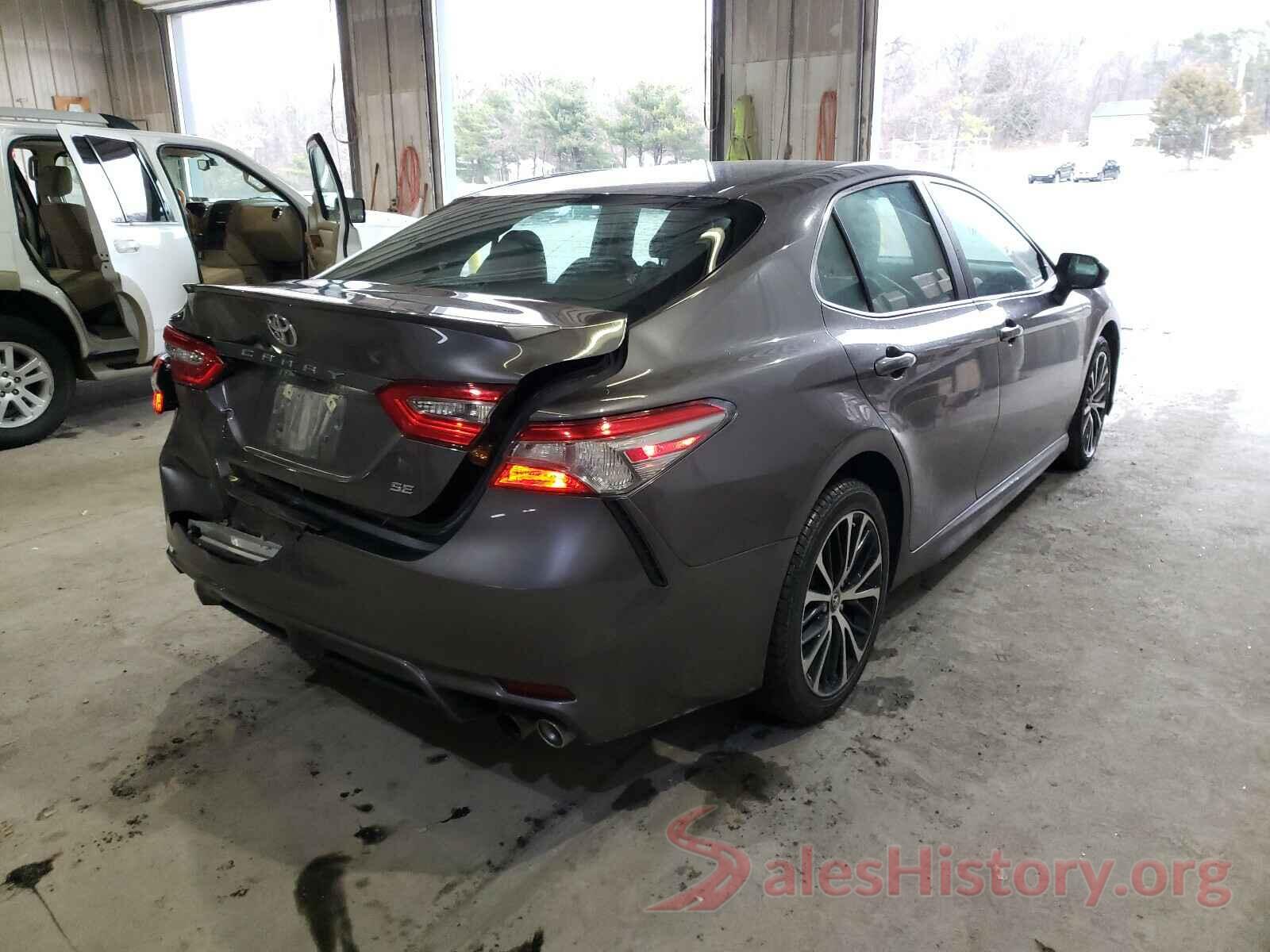 4T1B11HK4JU154203 2018 TOYOTA CAMRY