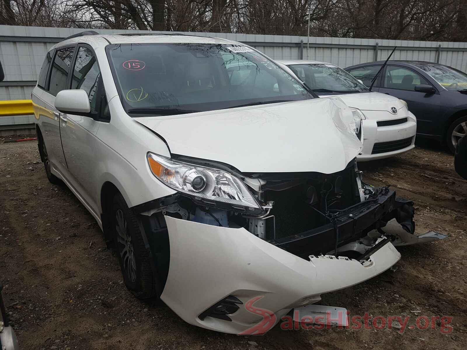 5TDYZ3DC2JS934495 2018 TOYOTA SIENNA