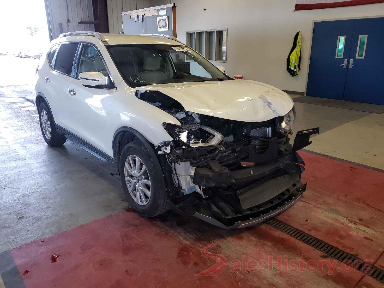 KNMAT2MV0JP598841 2018 NISSAN ROGUE