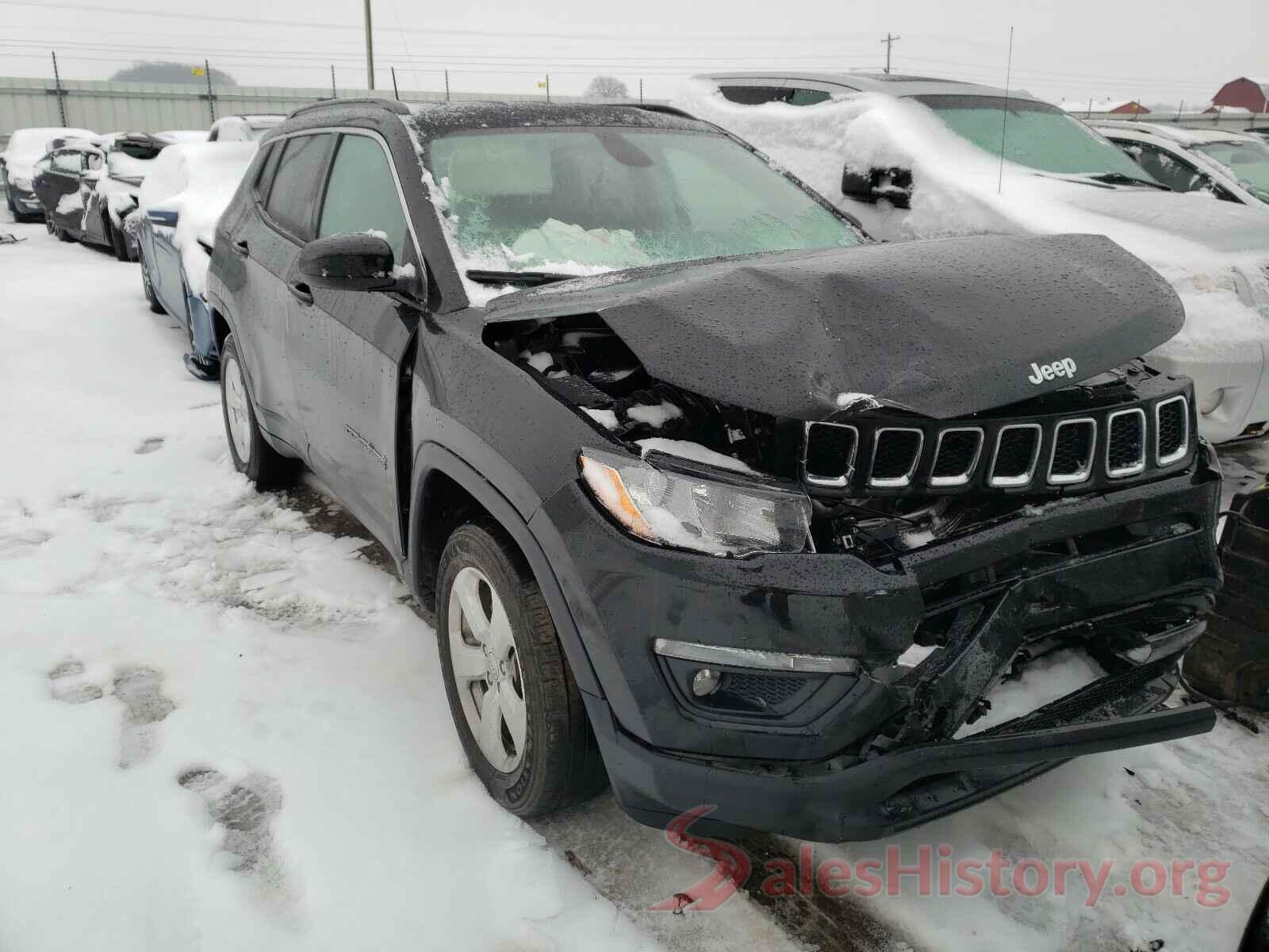 3C4NJDBB2JT256606 2018 JEEP COMPASS