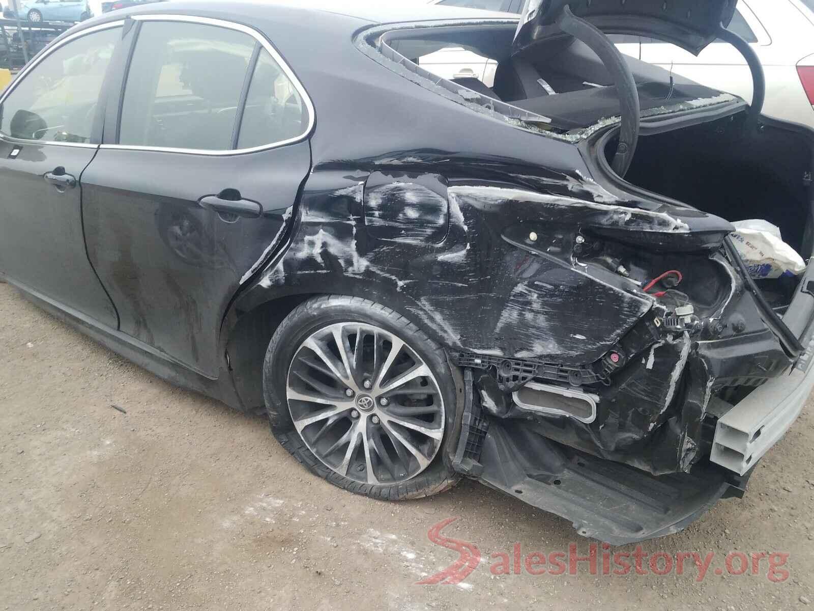 JTNB11HK3J3033295 2018 TOYOTA CAMRY