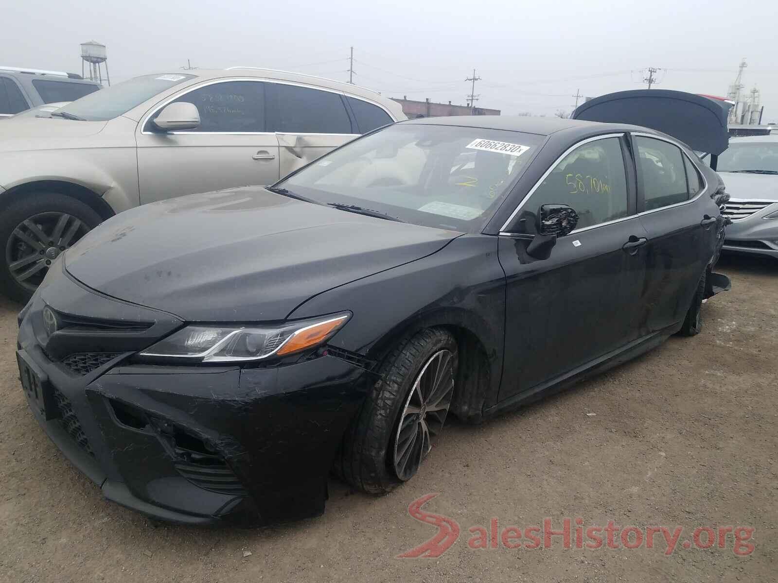 JTNB11HK3J3033295 2018 TOYOTA CAMRY