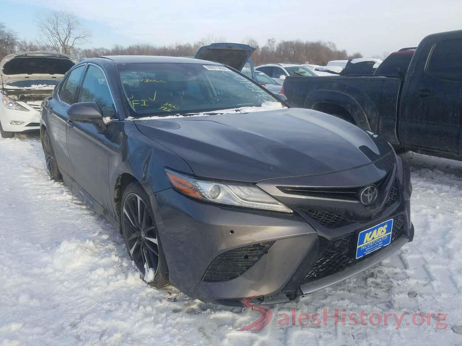 4T1B61HK7JU113825 2018 TOYOTA CAMRY