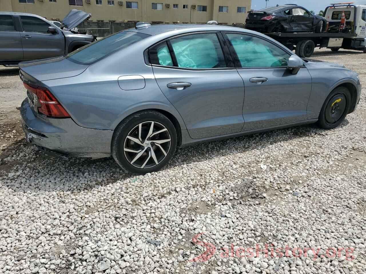 7JR102FK9LG042057 2020 VOLVO S60