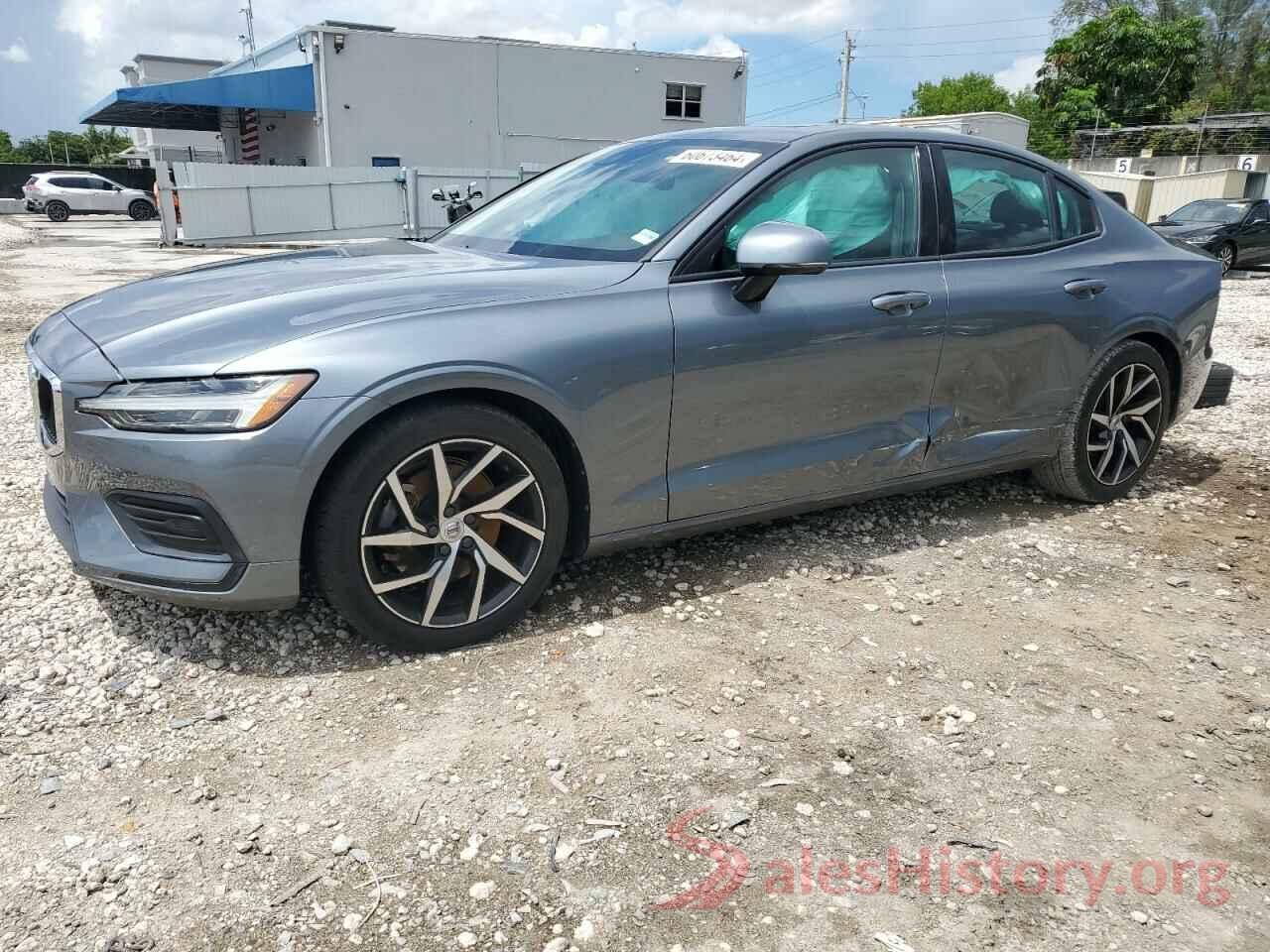 7JR102FK9LG042057 2020 VOLVO S60