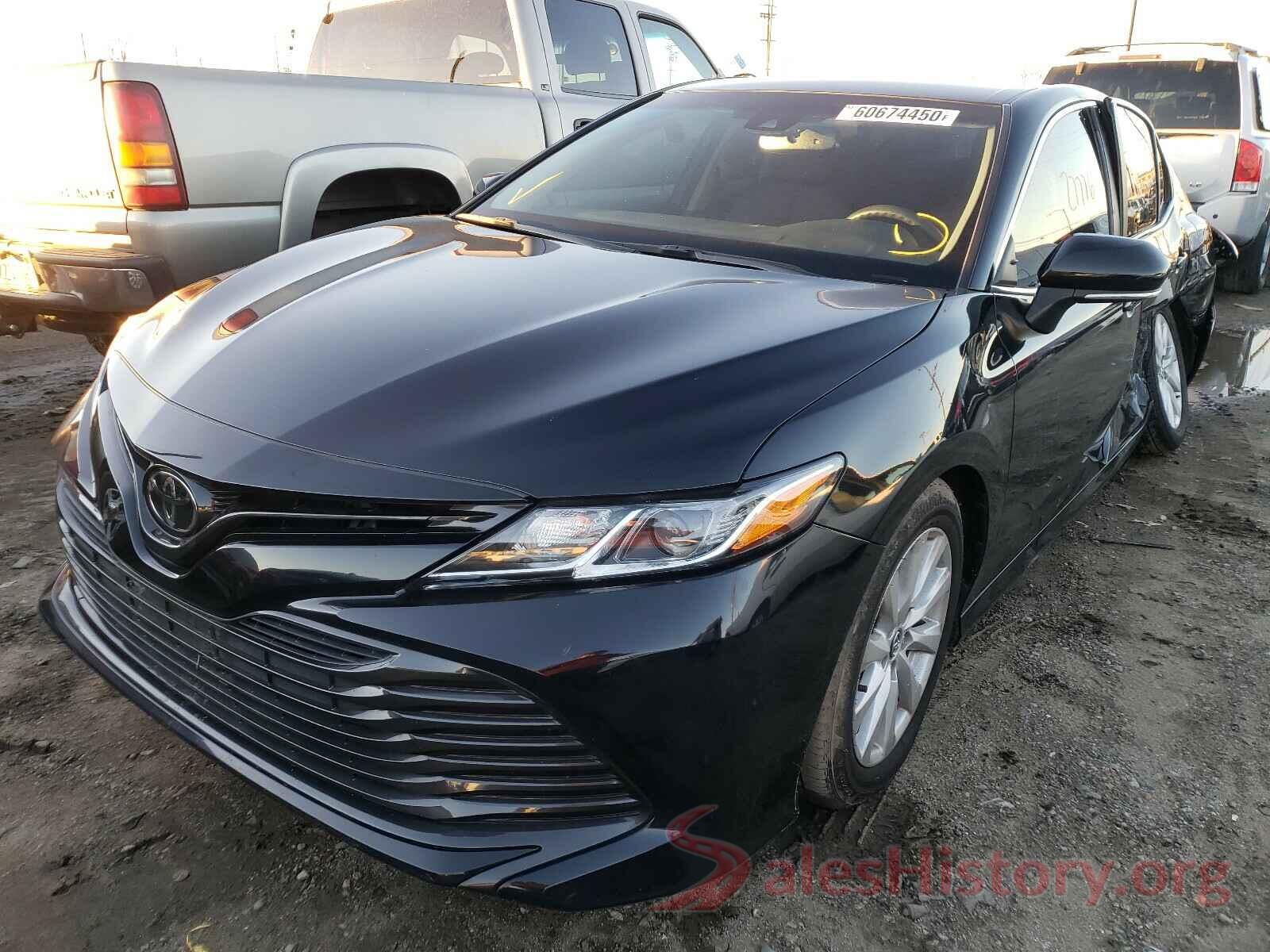 4T1B11HKXJU141164 2018 TOYOTA CAMRY