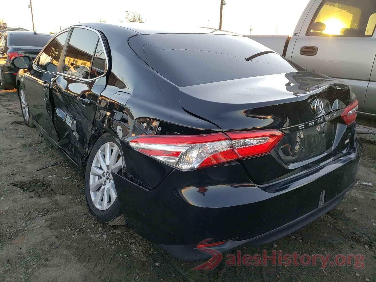 4T1B11HKXJU141164 2018 TOYOTA CAMRY