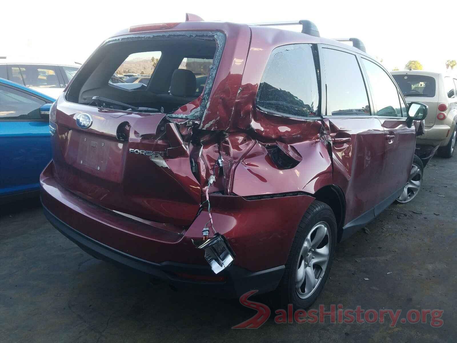 JF2SJAAC6JH447926 2018 SUBARU FORESTER