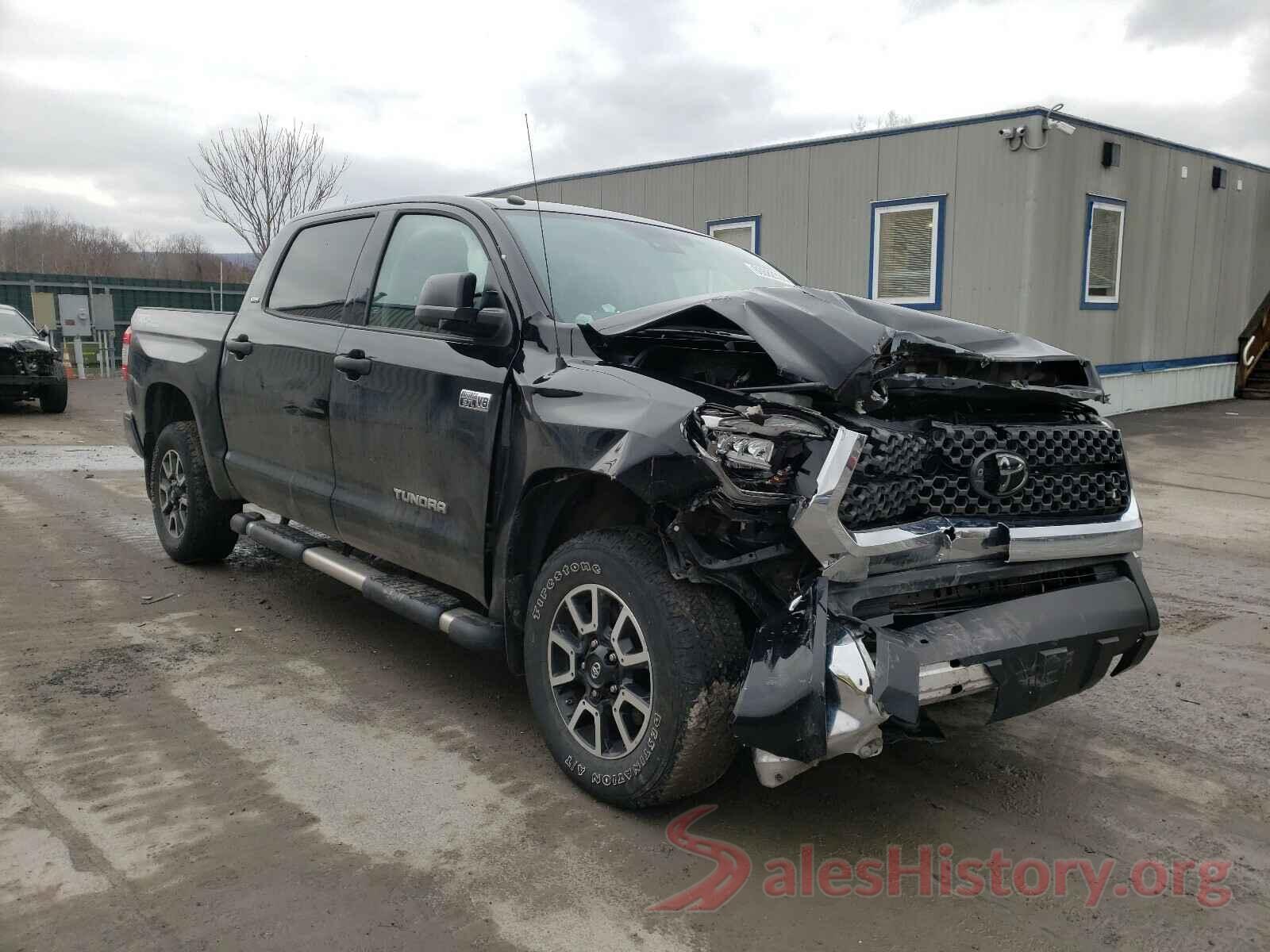 5TFDY5F18JX753582 2018 TOYOTA TUNDRA