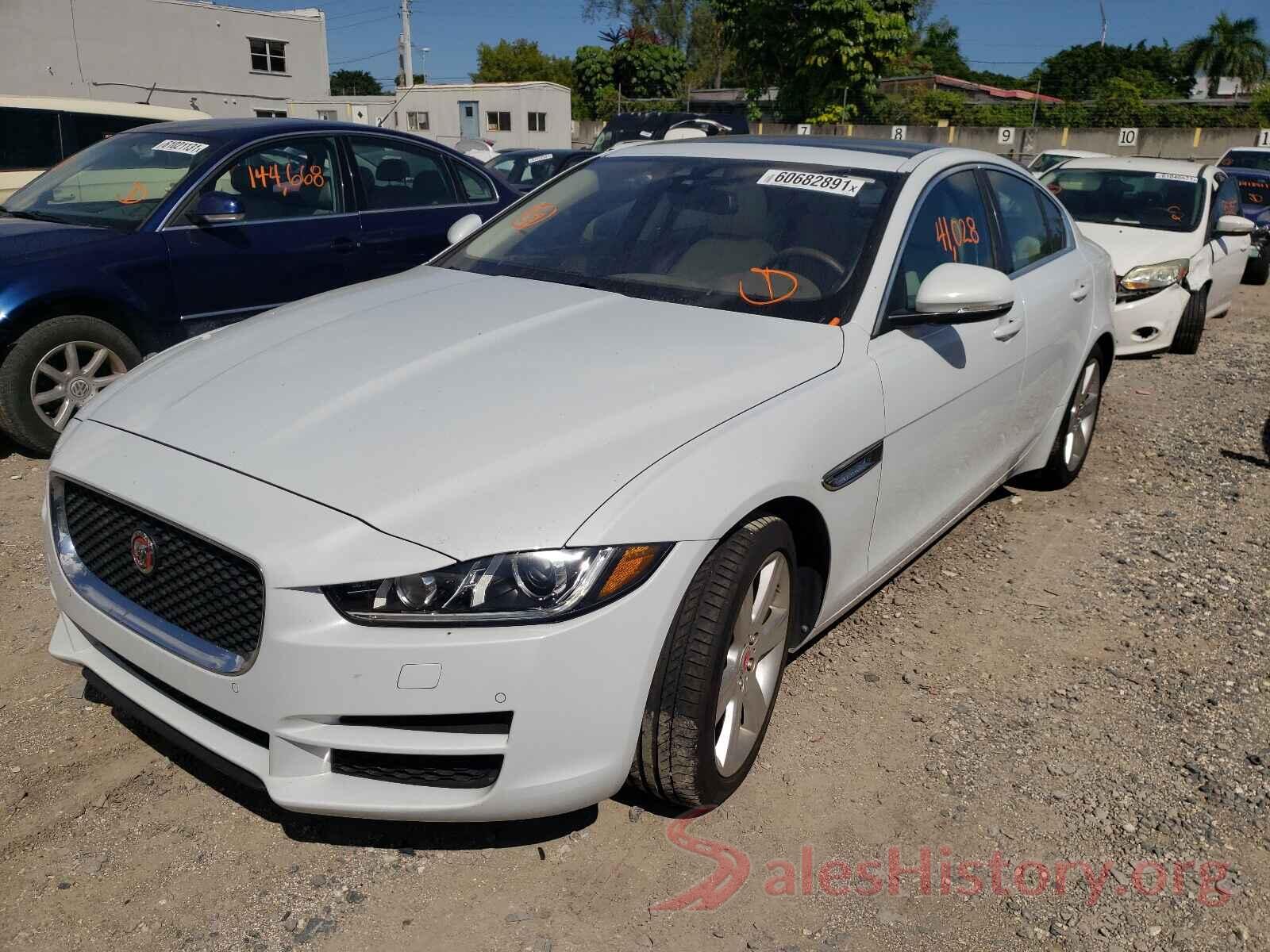 SAJAK4BN7HA945145 2017 JAGUAR XE