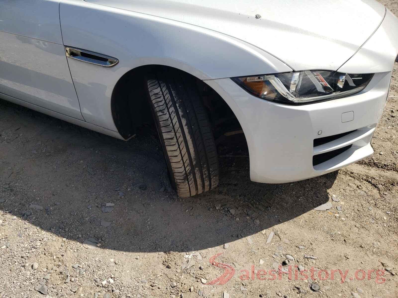 SAJAK4BN7HA945145 2017 JAGUAR XE