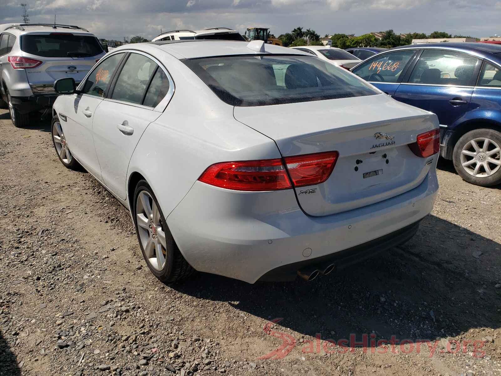 SAJAK4BN7HA945145 2017 JAGUAR XE