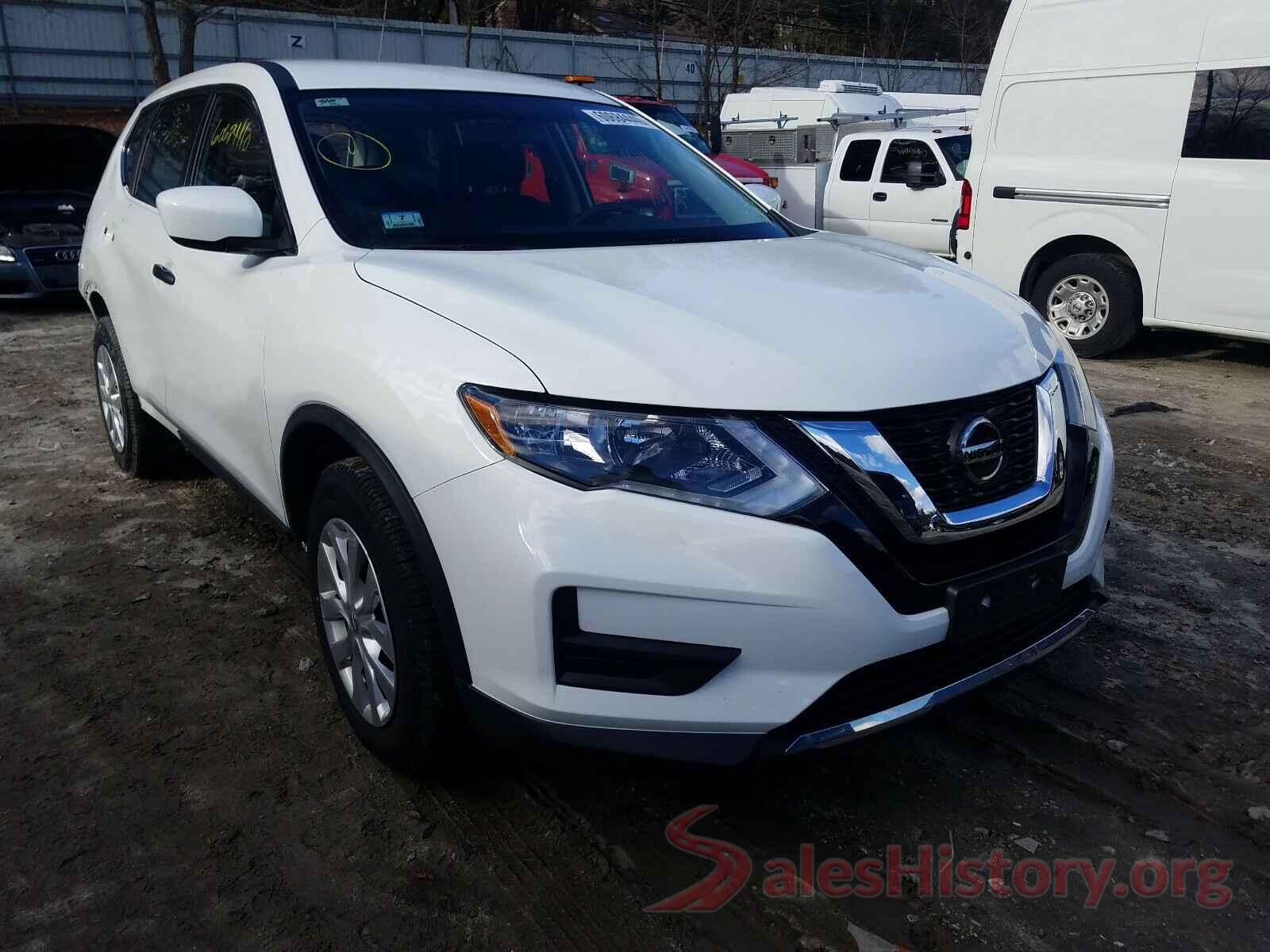 KNMAT2MV2JP588862 2018 NISSAN ROGUE