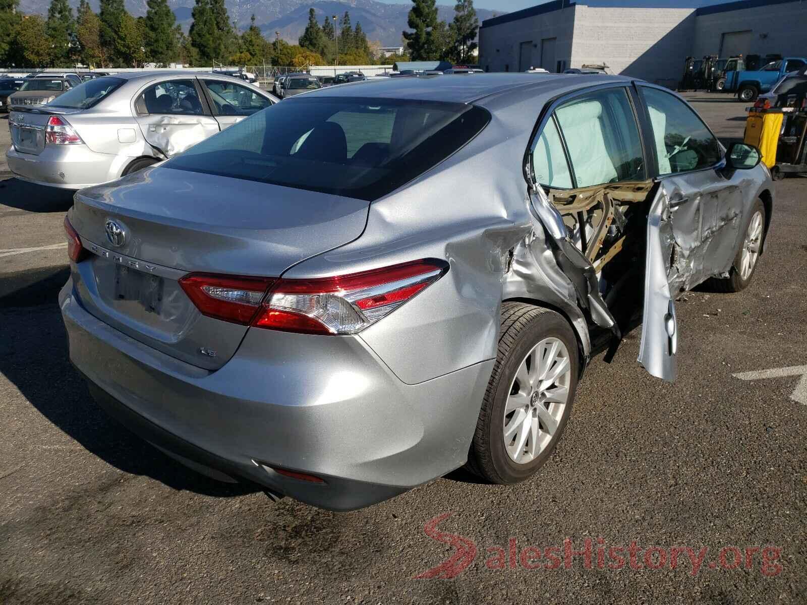 4T1B11HK7JU054080 2018 TOYOTA CAMRY