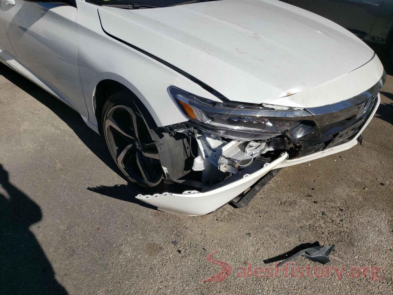 1HGCV1F30JA219267 2018 HONDA ACCORD