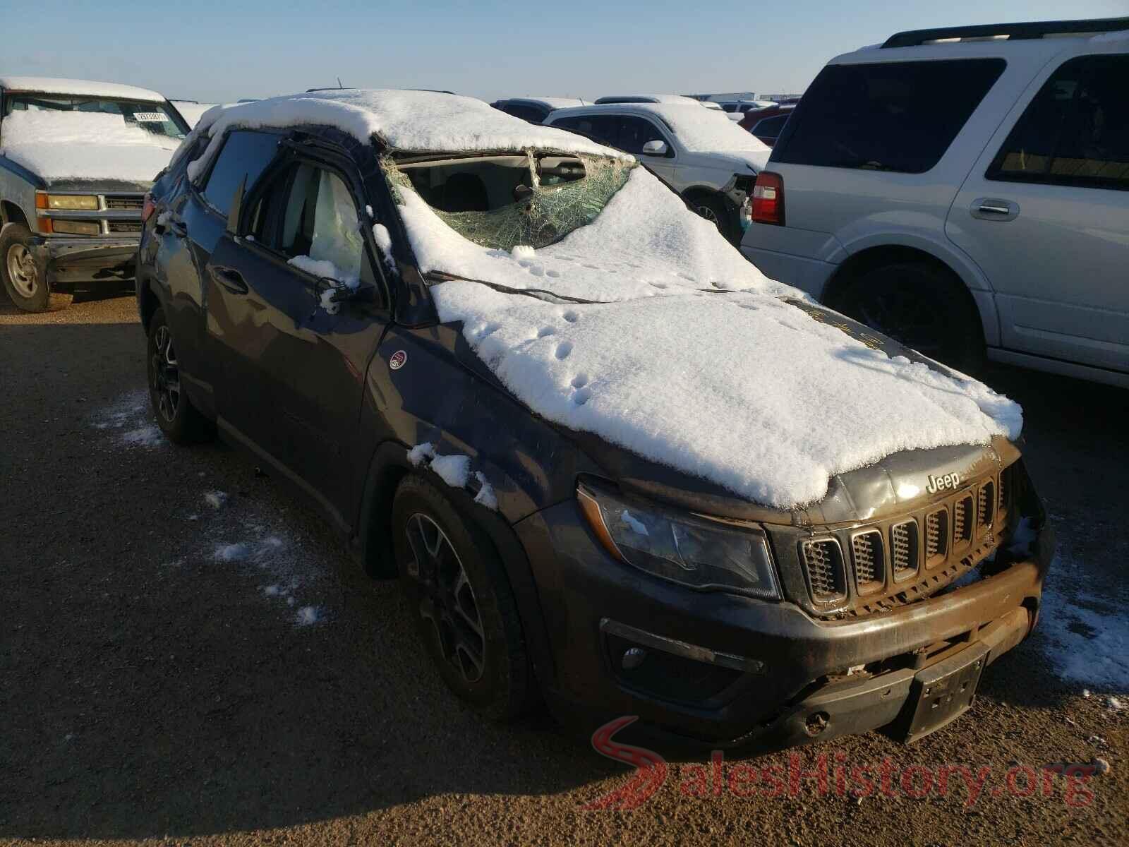 3C4NJDDB8KT728466 2019 JEEP COMPASS