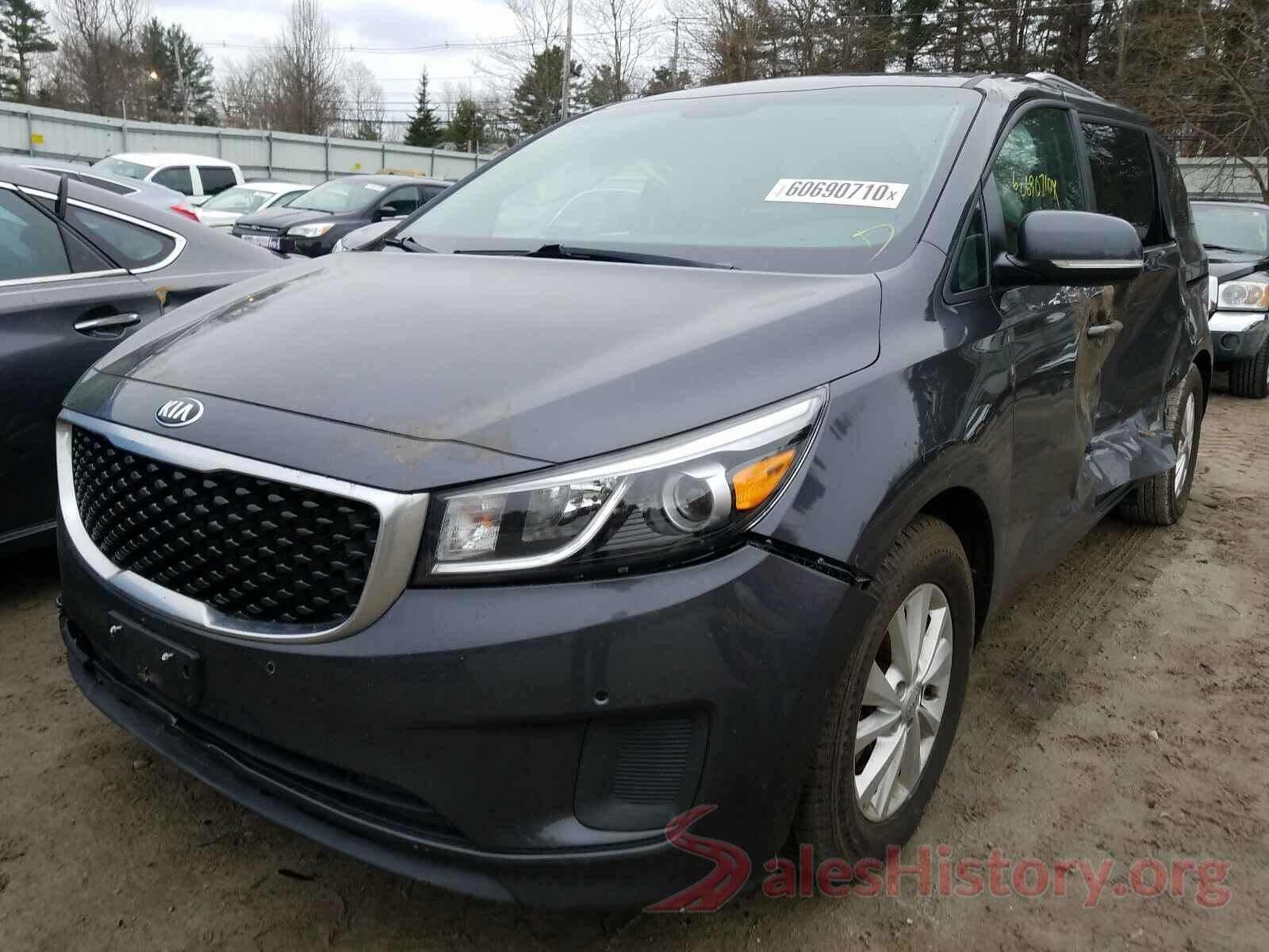 KNDMB5C1XH6326653 2017 KIA SEDONA