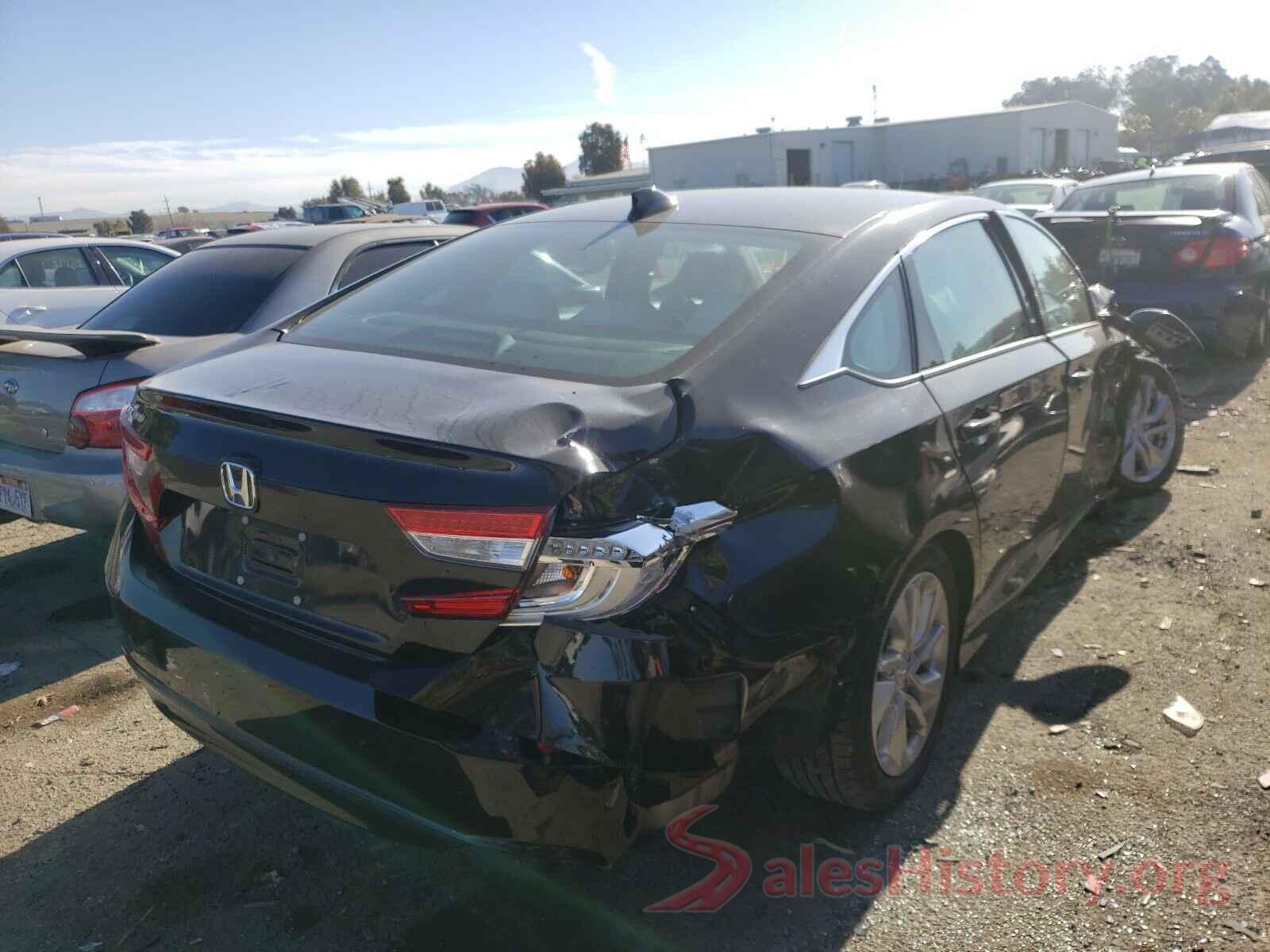 1HGCV1F11JA083732 2018 HONDA ACCORD