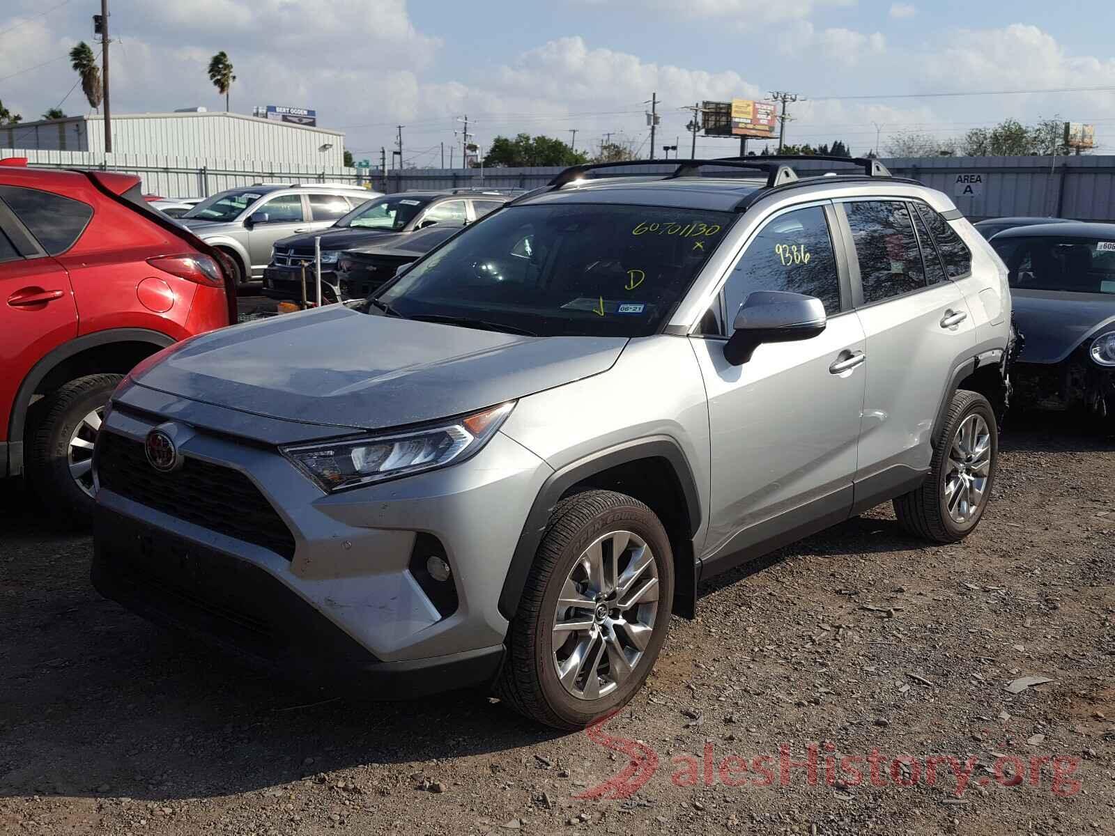 2T3C1RFV4KW032398 2019 TOYOTA RAV4